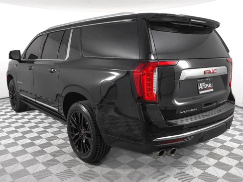 Used 2021 GMC Yukon XL Denali w/ Denali Ultimate Package AWD/4WD image 6