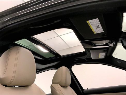 Certified 2023 BMW 330i xDrive Sedan w/ Premium Package AWD/4WD image 26