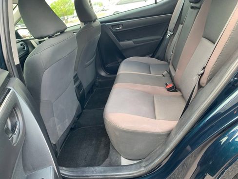 Used 2018 Toyota Corolla LE w/ Carpet Mat Package (TMS) FWD image 15