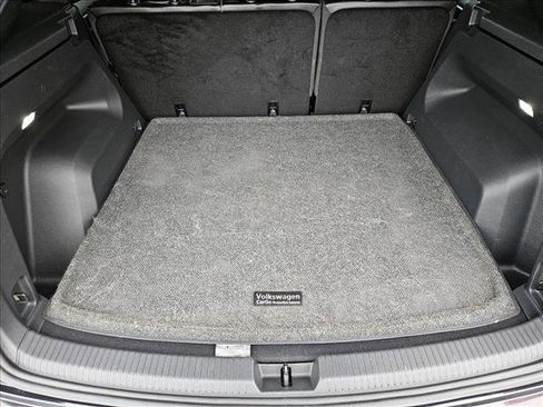 Used 2024 Volkswagen Atlas Cross Sport SE image 6