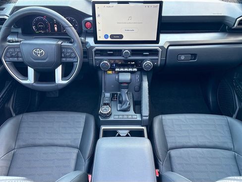 Certified 2026 Toyota 4Runner TRD Off-Road Premium AWD/4WD image 13