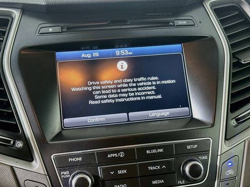Used 2017 Hyundai Santa Fe SE w/ SE Premium Package 02 FWD image 19