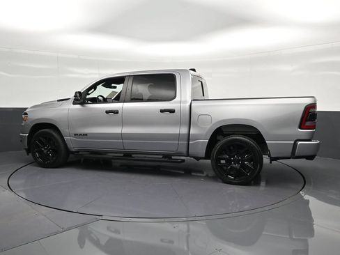 Used 2024 RAM 1500 Laramie AWD/4WD image 8
