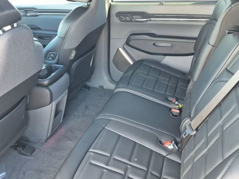 New 2026 Kia EV9 Land image 13