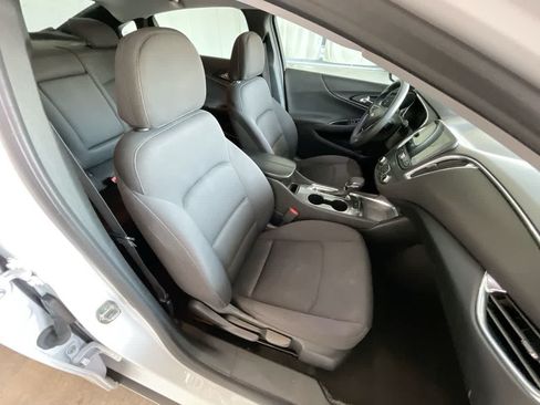 Used 2021 Chevrolet Malibu LT FWD image 24