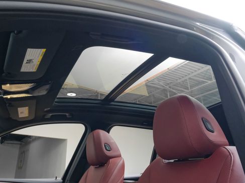Used 2024 BMW X3 sDrive30i w/ Premium Package RWD image 5