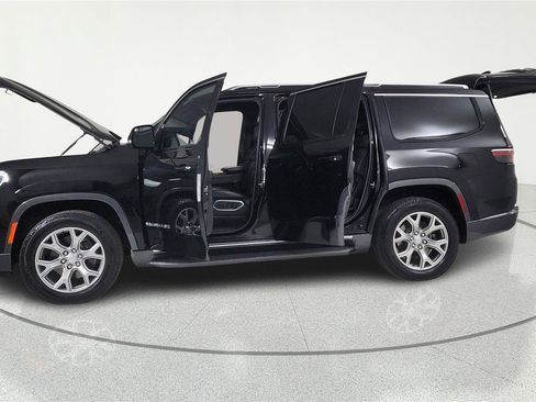 Used 2022 Jeep Wagoneer Series II image 6