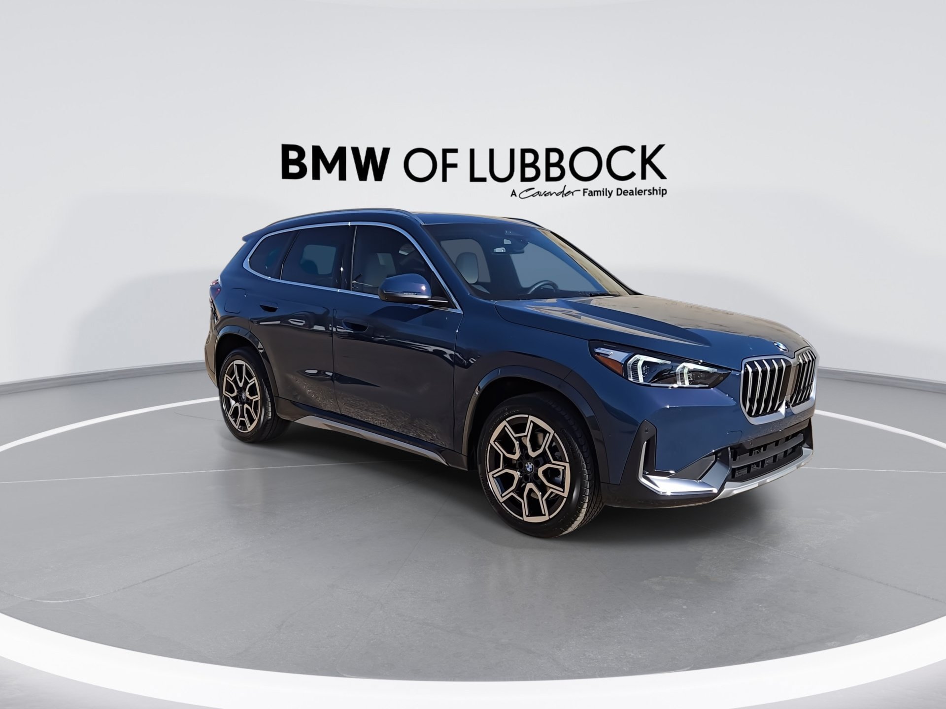Used 2026 BMW X1 xDrive28i w/ Technology Package AWD/4WD image 2