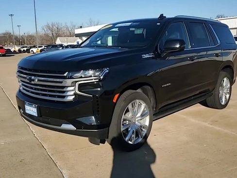 Certified 2021 Chevrolet Tahoe High Country w/ Premium Package image 4