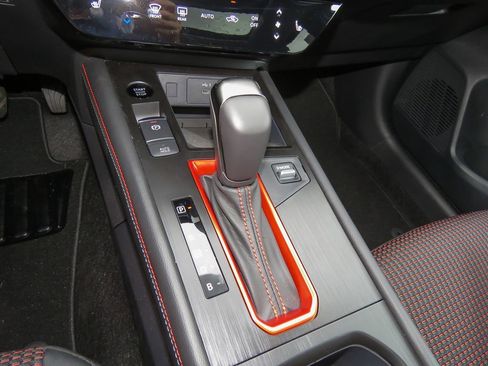 New 2025 Nissan Kicks SR w/ SR Premium Package image 14