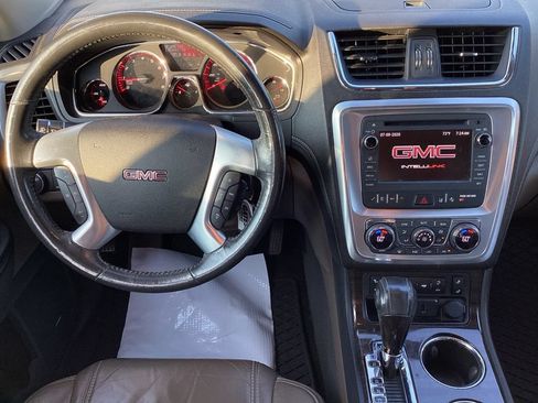 Used 2016 GMC Acadia SLT w/ Open Road Package FWD image 18