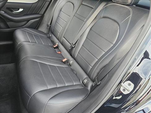 Used 2022 Mercedes-Benz GLC 300 image 17