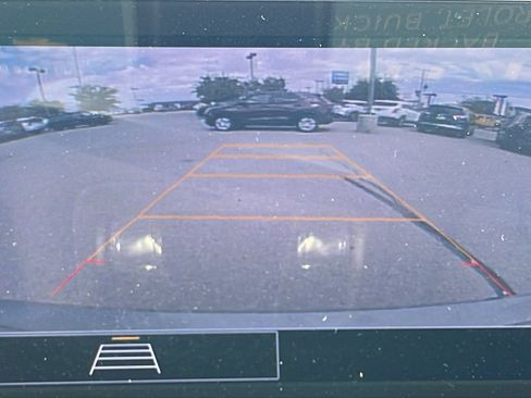 Certified 2022 Chevrolet Malibu LT image 22