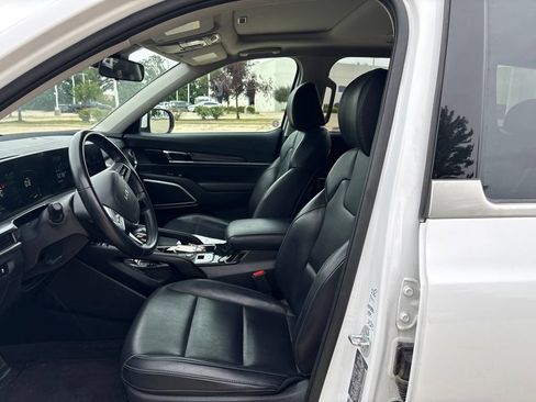 Used 2025 Kia Telluride S AWD/4WD image 10