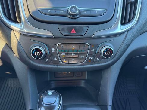 Used 2019 Chevrolet Equinox LT AWD/4WD image 29