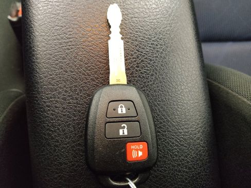 Used 2015 Toyota Prius C Two image 32