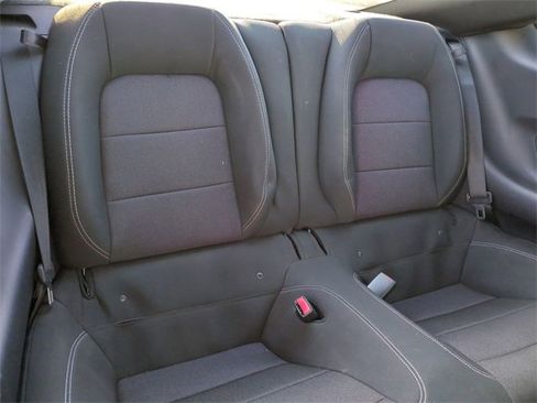 Used 2016 Ford Mustang Coupe image 13