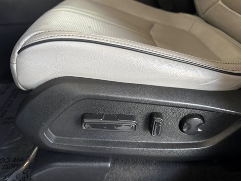 Certified 2023 Honda Pilot Elite image 14