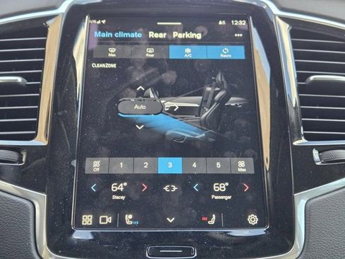 Used 2025 Volvo XC90 T8 Ultra w/ Protection Package Premier image 18