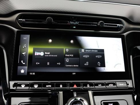 New 2025 Aston Martin V8 Vantage Coupe image 27