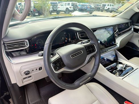 Used 2022 Jeep Grand Wagoneer Series I w/ Flexible Seating Group image 28