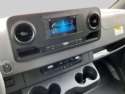 New 2024 Mercedes-Benz Sprinter 2500 image 9