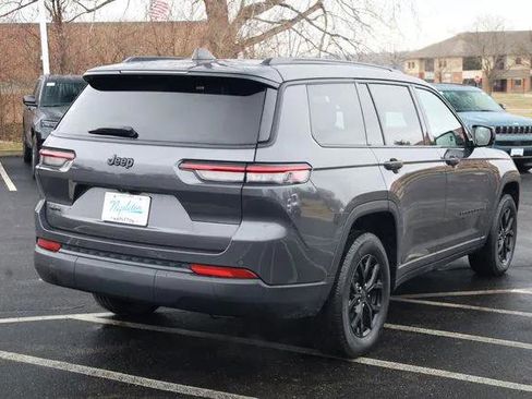 Certified 2024 Jeep Grand Cherokee L Laredo AWD/4WD image 5
