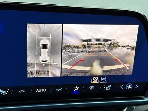 New 2026 Chevrolet Equinox EV LT image 20