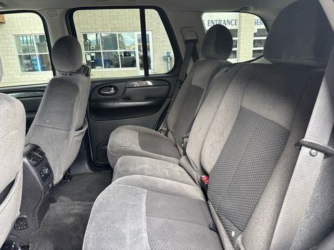 Used 2008 GMC Envoy SLE image 26