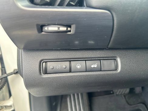 Certified 2024 Nissan Pathfinder SL AWD/4WD image 21