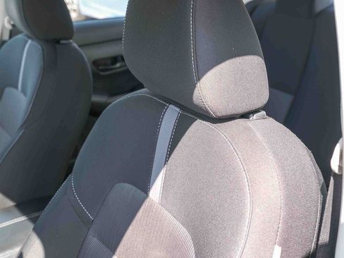 Used 2025 Nissan Sentra SV FWD image 22