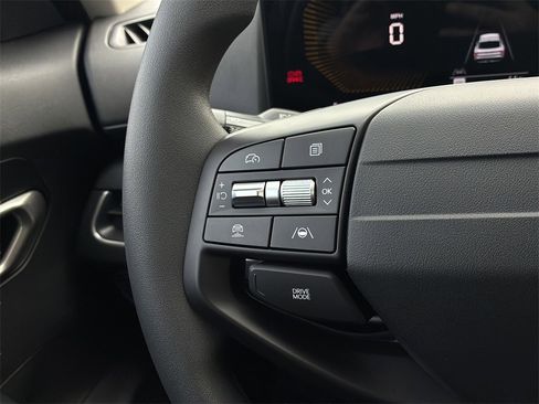 New 2026 Kia K4 LXS image 27