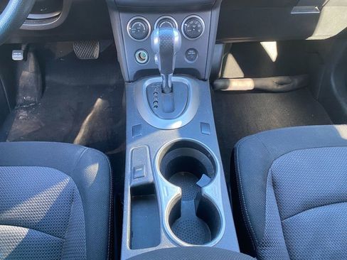 Used 2013 Nissan Rogue SV w/ Premium Pkg image 22