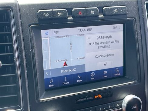 Used 2020 Ford Expedition Max Limited image 9