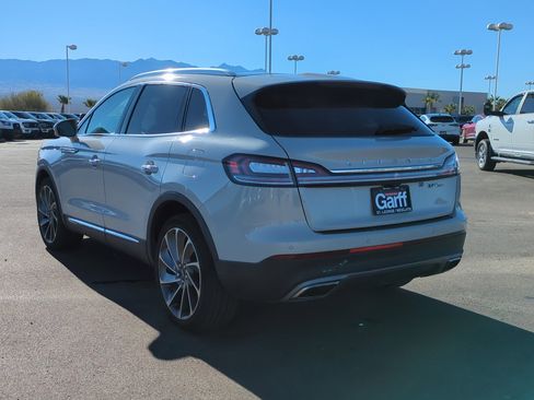 Used 2020 Lincoln Nautilus Reserve w/ Equipment Group 201A image 6