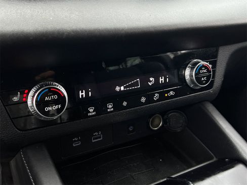 Used 2022 Mitsubishi Outlander SE image 26