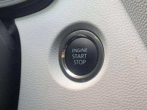 Used 2025 Toyota Corolla SE FWD image 32