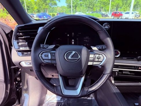 Certified 2025 Lexus RX 350 Premium FWD image 18