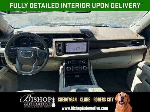 Used 2021 GMC Yukon XL Denali AWD/4WD image 3