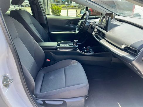 Used 2024 Toyota Prius LE FWD image 23