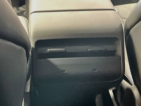 Used 2026 Tesla Model Y 2WD image 25
