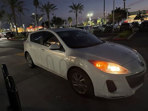 Used 2013 MAZDA MAZDA3 i Touring w/ Preferred Equipment Pkg image 18