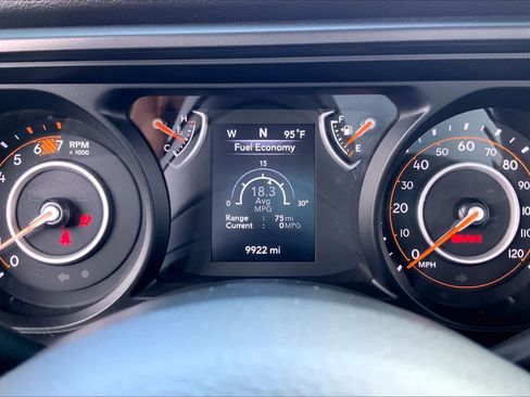 Used 2024 Jeep Wrangler Sport AWD/4WD image 25