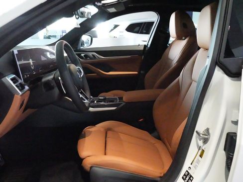 New 2026 BMW 440i xDrive w/ Premium Package AWD/4WD image 2