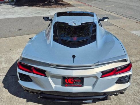 Used 2021 Chevrolet Corvette Stingray Preferred Cpe w/ Z51 Performance Package image 27