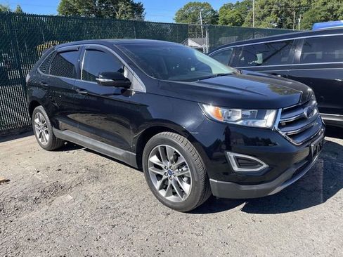 Used 2017 Ford Edge Titanium w/ Technology Package FWD image 1