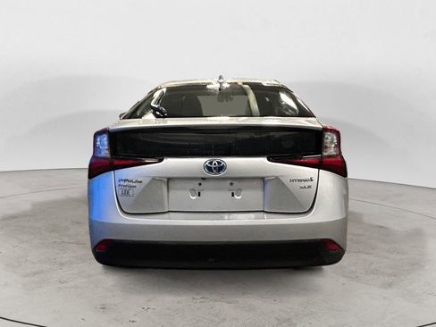 Used 2022 Toyota Prius XLE image 4