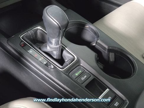 Certified 2024 Honda Civic EX-L image 30