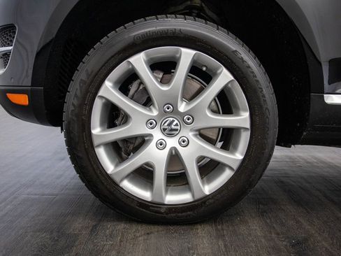 Used 2008 Volkswagen Touareg V10 TDI image 46