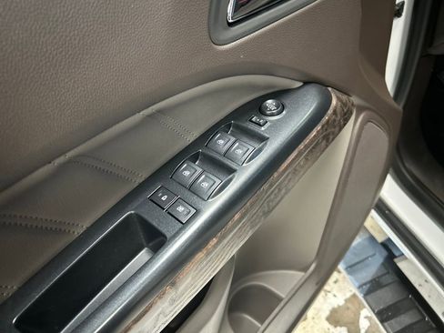 Certified 2022 GMC Canyon Denali image 15